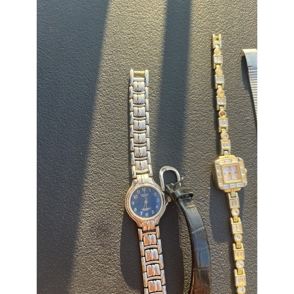 Mixed Lot of 6 Assorted Women's Wrist Watches Various Styles Used Untested - Picture 11 of 16